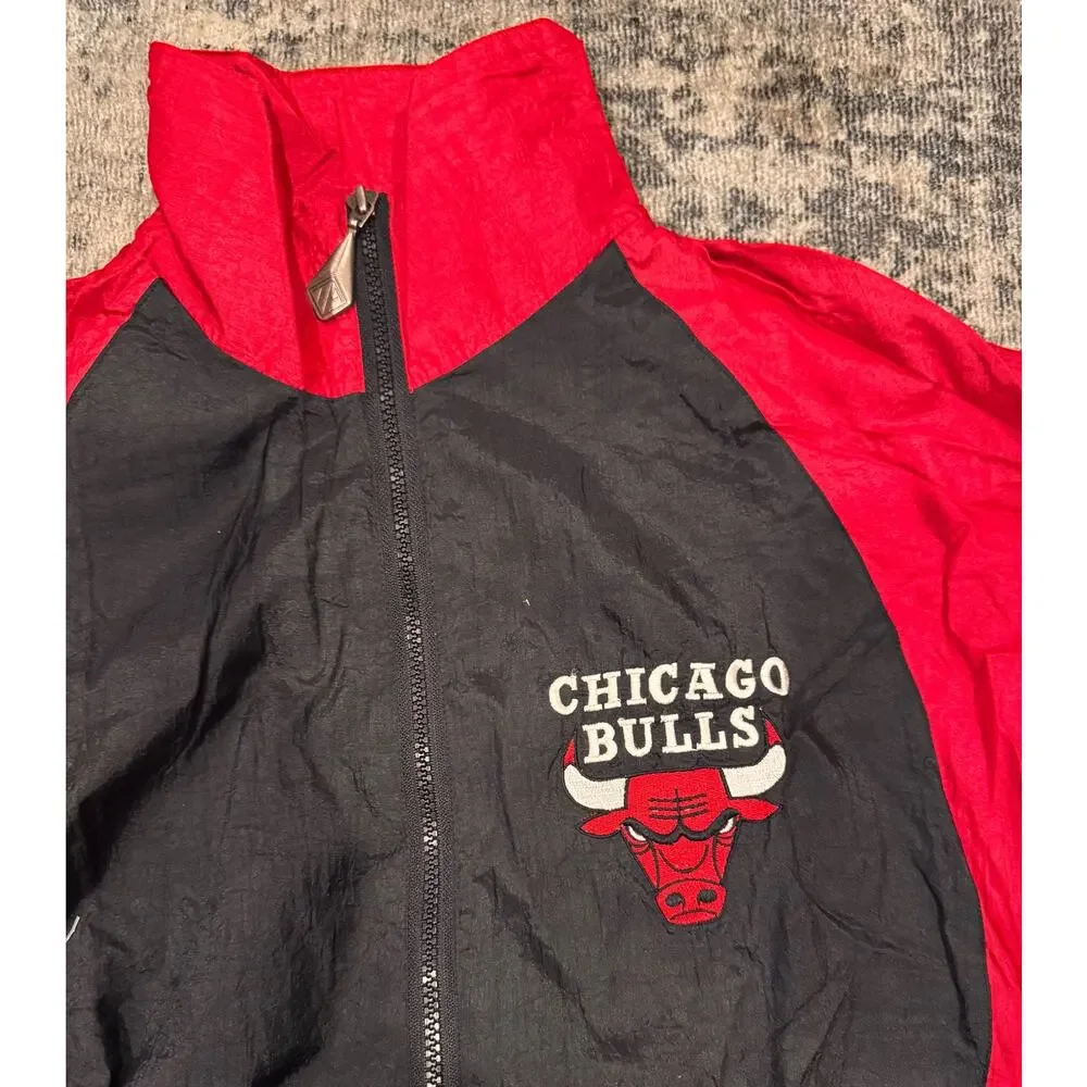 Vintage Chicago Bulls Windbreaker Jacket, Youth Large‎ (14-16)